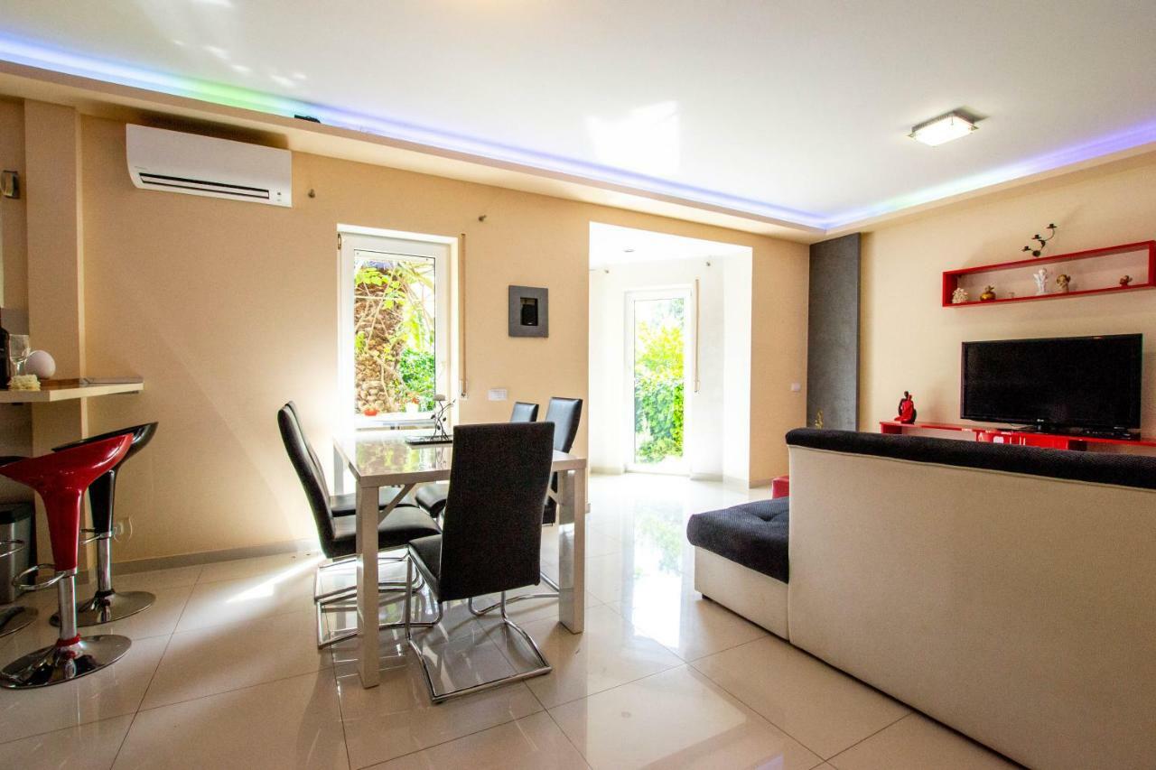 Jela 7 Apartment Pula